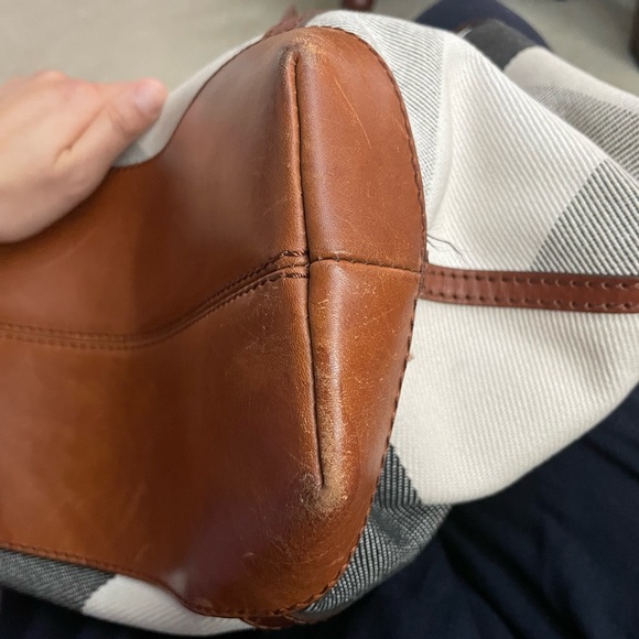 Burberry Orton mega check tote bag - Picture 15 of 17